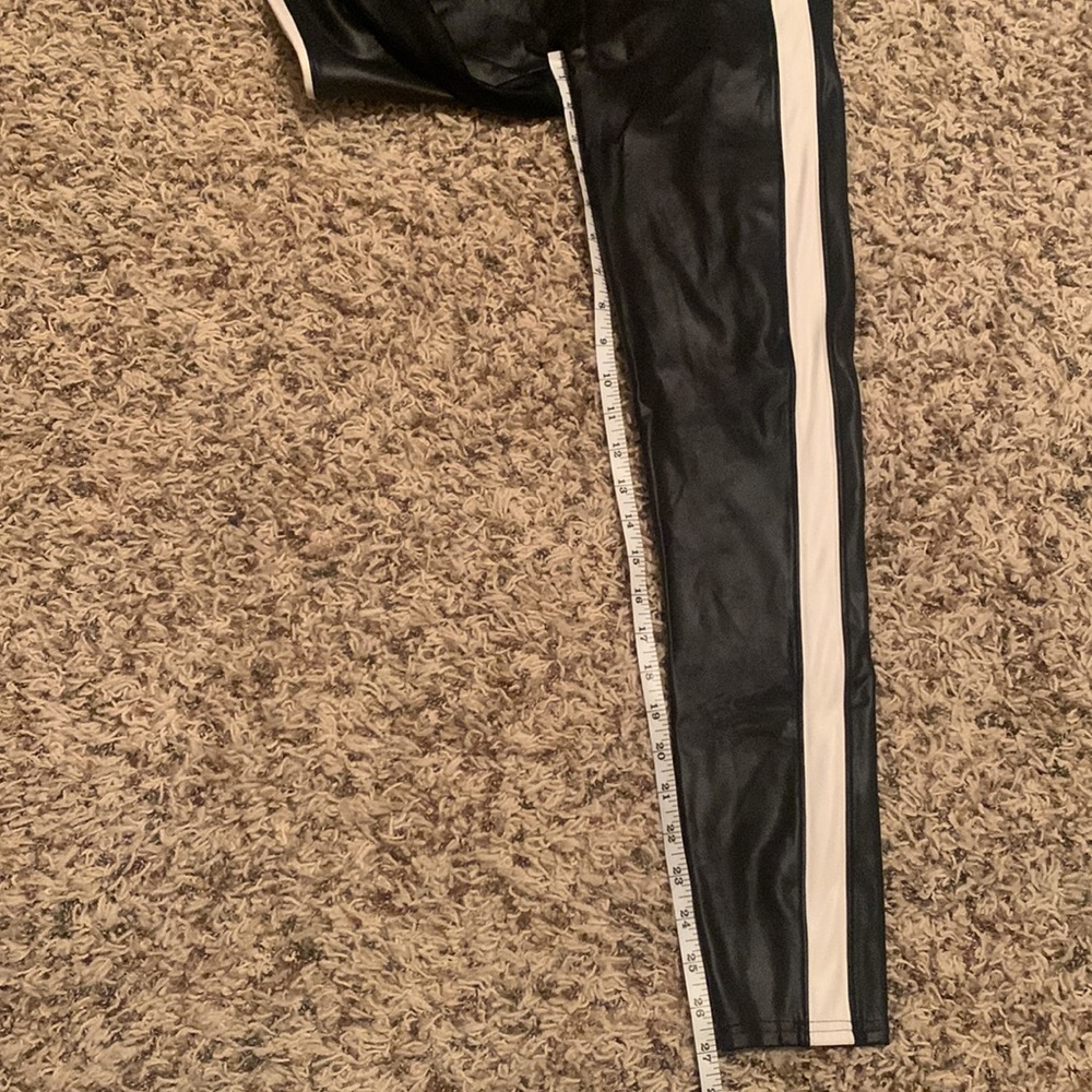 SPANX Faux Leather Side Stripe Leggings - Picture 15 of 15
